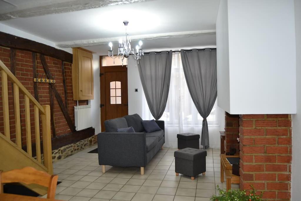 L'Escale Des Remparts Villa Rocroi Екстериор снимка
