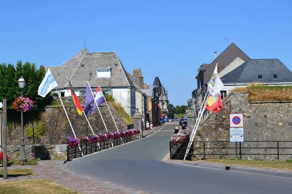 L'Escale Des Remparts Villa Rocroi Екстериор снимка
